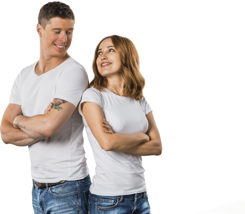 Pessoas sorrindo representando o sonho da casa própria
